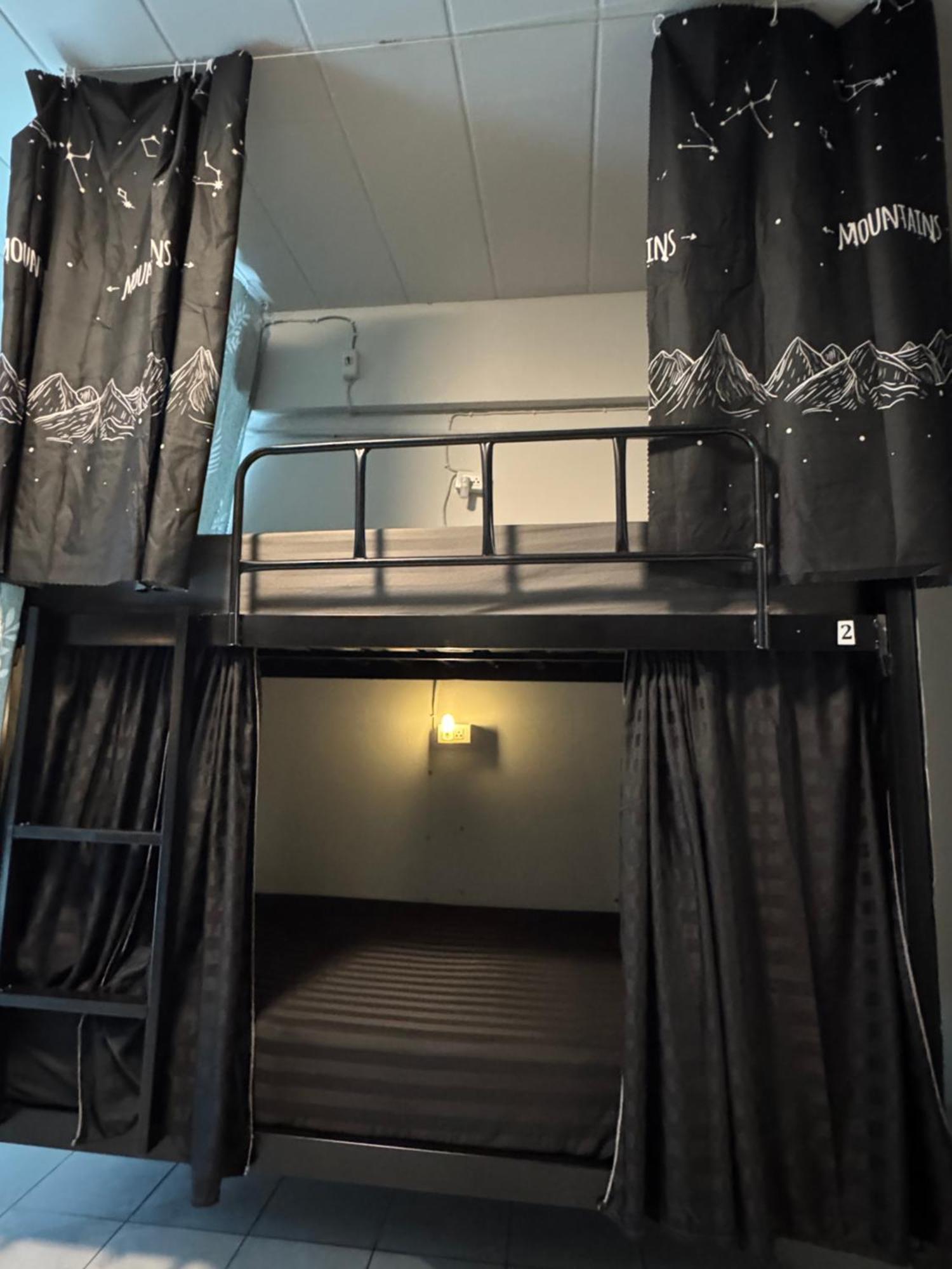 Mahar Hostel Chiangmai Чиангмай Экстерьер фото